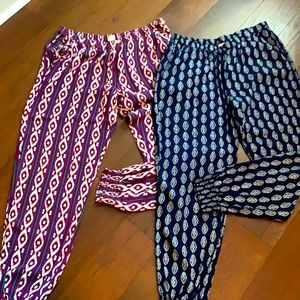 Roxy pants. Very confortable. Sale together